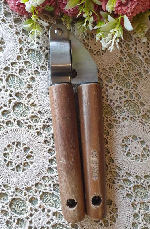 Eetrite Garlic Press
