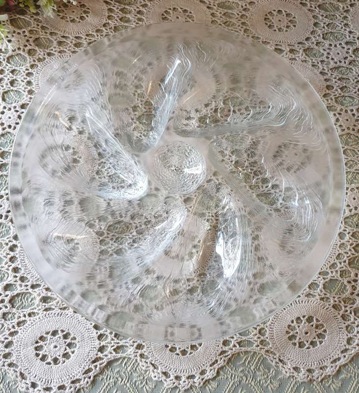 Vintage French round shaped Glass oyster plate / Sea Food Plate/tableware (02)