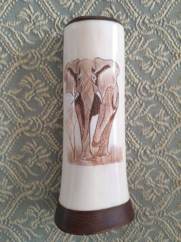 VINTAGE BONE PEPPER SHAKER