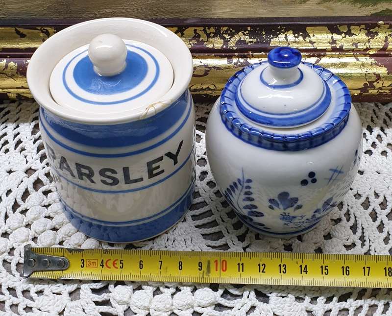 SET OF  SMALL VINTAGE JARS