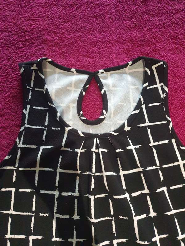 DRESS SIZE 36