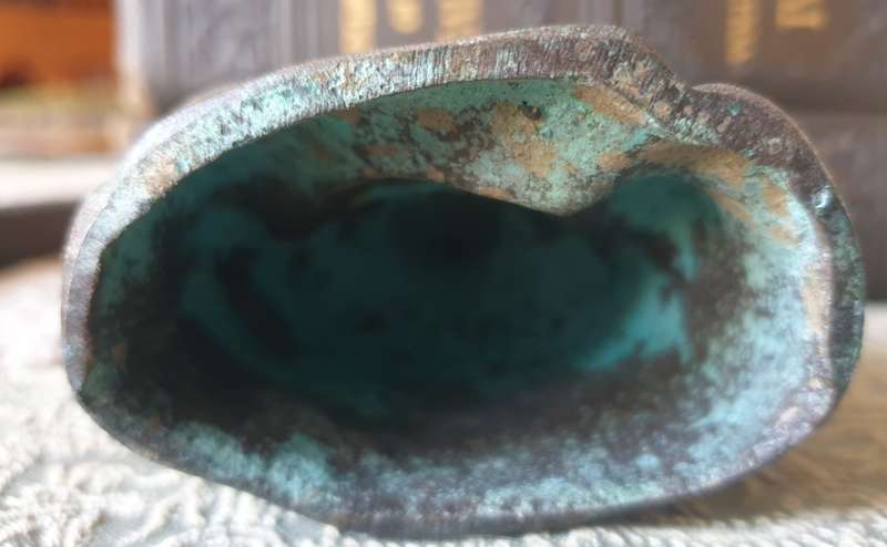 BRONZE BUDDHA