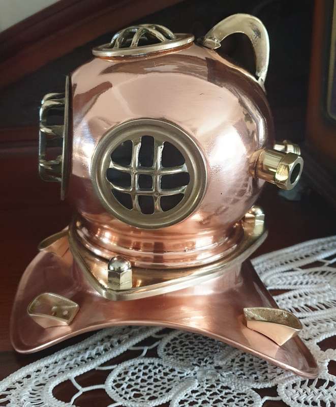 COPPER AND BRASS DIVING HELMET | DISPLAY | ORNAMENT | DECOR | Nautical Divers helmet |