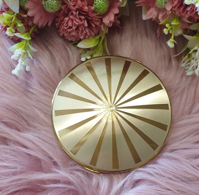 VINTAGE COMPACT