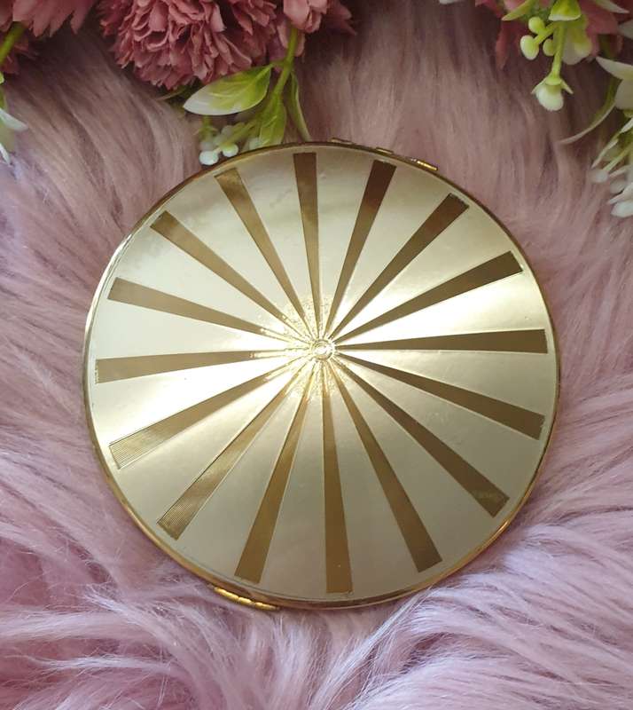 VINTAGE COMPACT