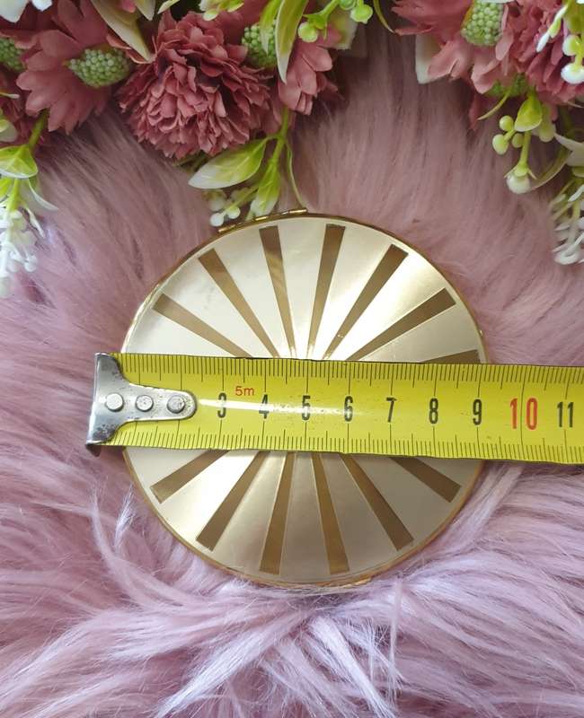 VINTAGE COMPACT