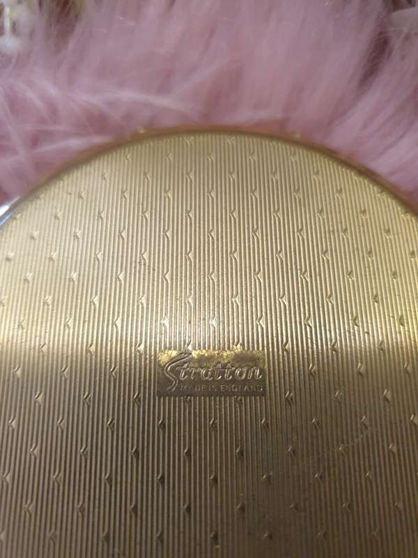 VINTAGE COMPACT