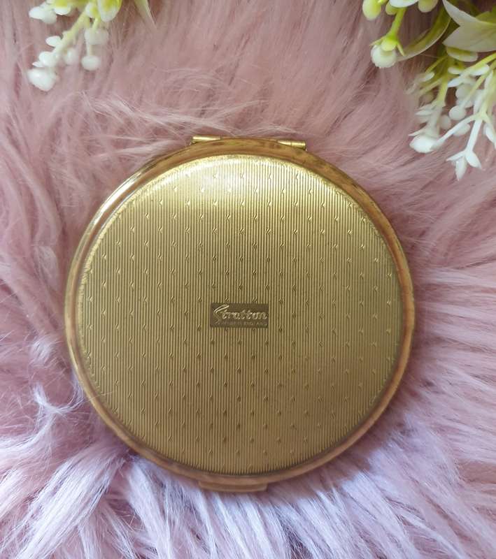 VINTAGE COMPACT