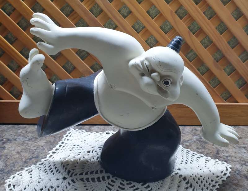 VINTAGE SUMO FIGURINE