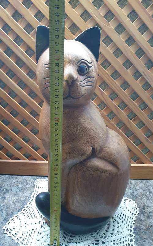 LARGE WOODEN CAT ORNAMENT