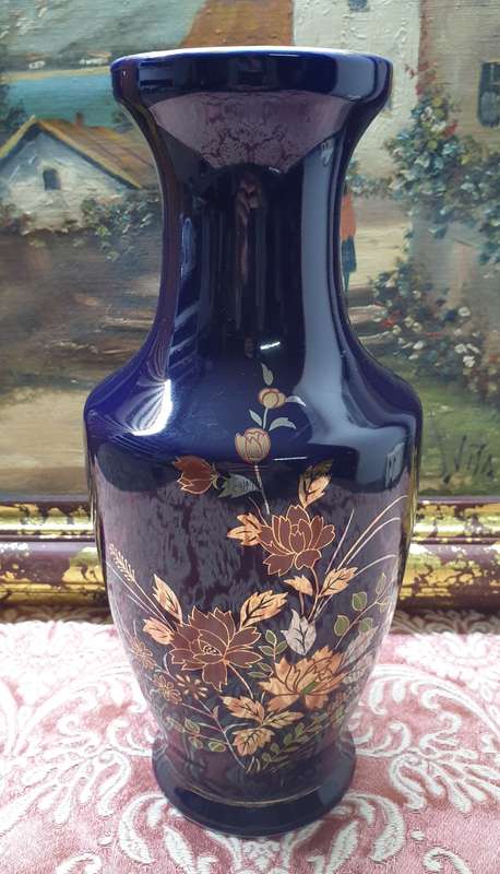 Cobalt blue Gold vase