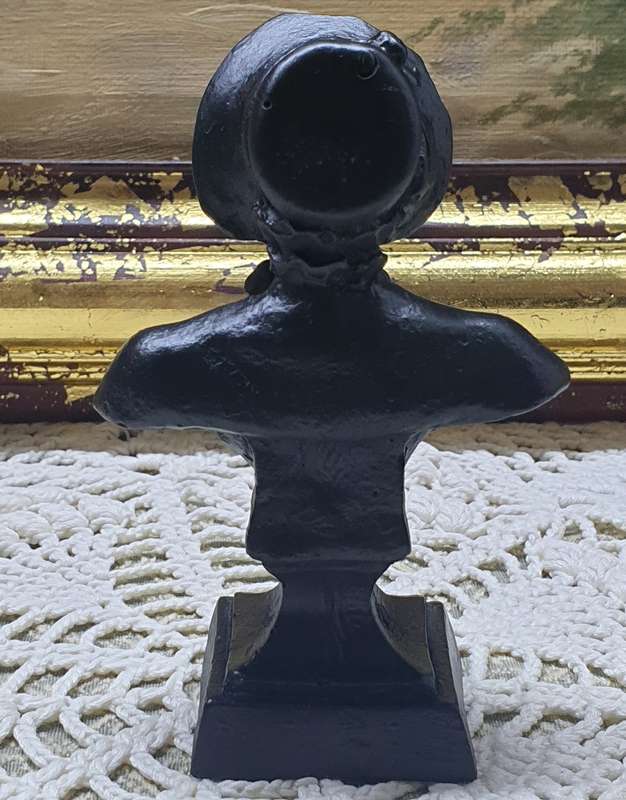 SMALL LADY FIGURINE