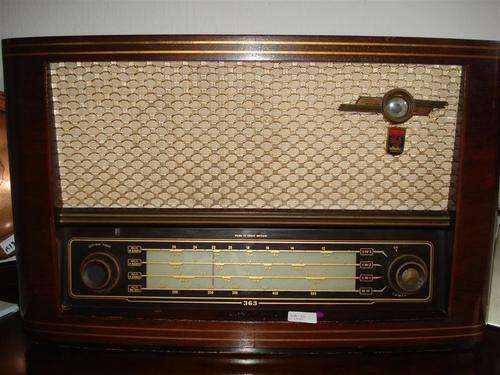 'Vintage Ferguson Wireless Radio