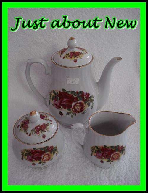 ~~ English Rose Tea Set  ~~