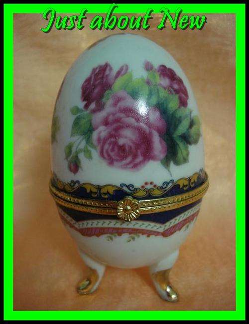 ~~ Beautifull Collectable Trinklet Egg  ~~