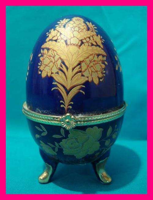 Porcelain Egg (blue with gold)