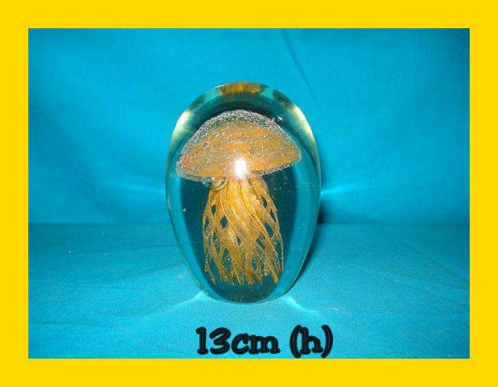 Glass paperweight