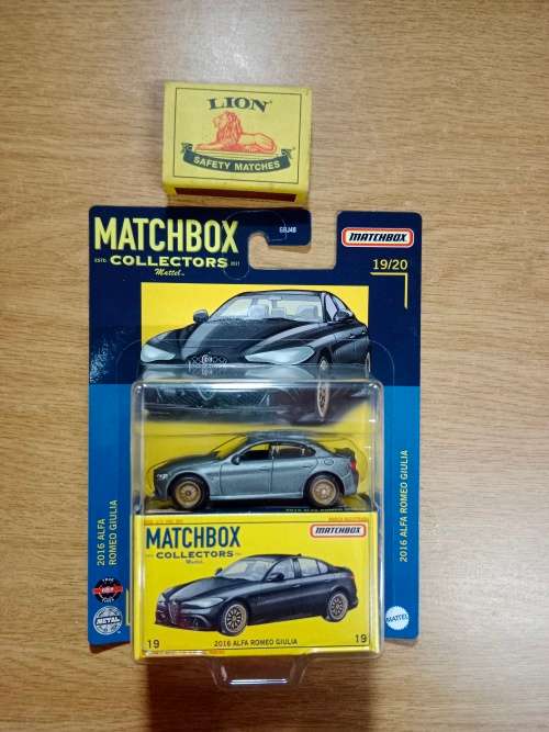 Matchbox Collectors - 2016 Alfa Romeo Giulia (19/20)