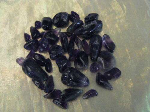COLLECTIBLE SEMI PRECIOUS STONES LOT