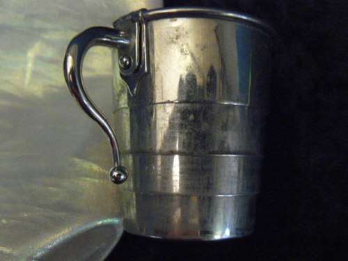 Vintage functional  extendable cup with pack away handle