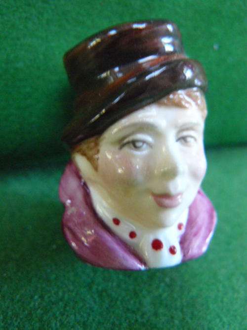 COLLECTABLE THIMBLE STAFFORDSHIRE ENGLAND SO SWEET