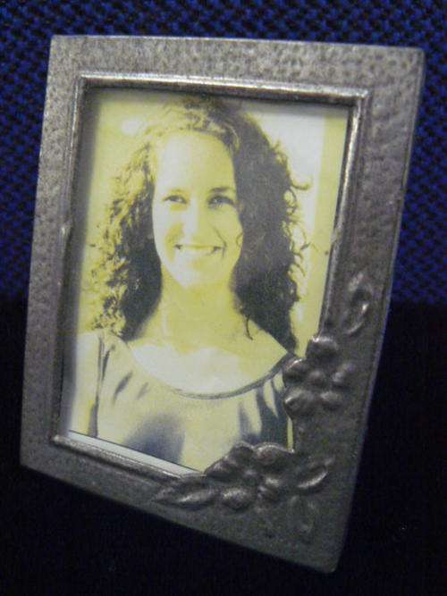 VINTAGE COLLECTABLE PHOTO FRAME