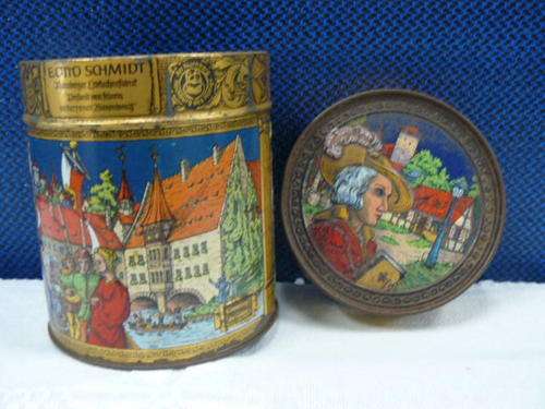 PRETTY DETAILED COLLECTABLE TIN