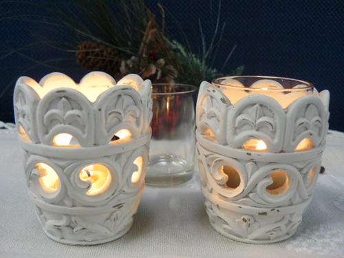2 X CANDLE HOLDERS AND 2 X GLASSES