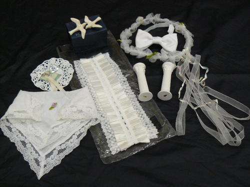 A BIT OF VINTAGE FOR THE BRIDAL PAIR