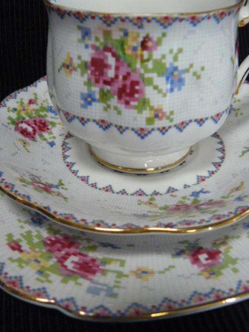 TRIO SO FINE ROYAL ALBERT!!!@@@!!!