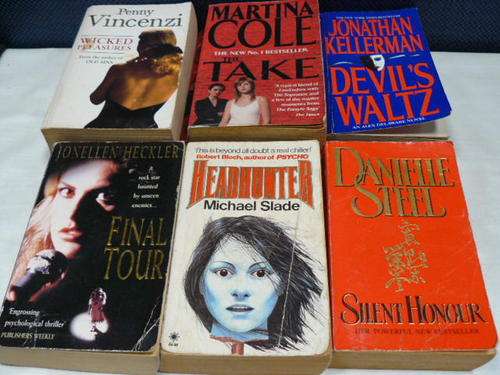 NOVELS MARTINA COLE, PENNY VINCENZI,DANIELLE STEEL, JONATHAN KELLERMAN ETC. ALL FOR ONE BID!!!@@@!!!