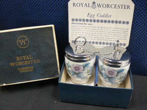 ROYAL WORCESTER EGG CODDLER AND HOW TO USE THEM -  BOXED