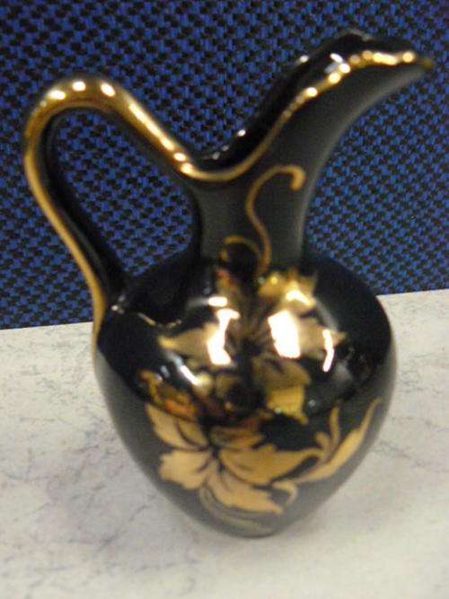 JUG BLACK WITH GOLD PAINTING HAND PAINTED STAMPED!!!@@@!!!