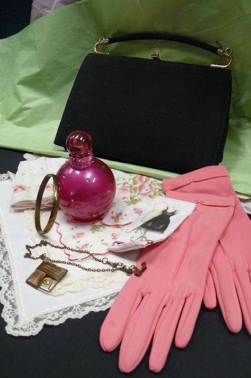 A BIT OF VINTAGE LIKE ITEMS FOR THE LADY