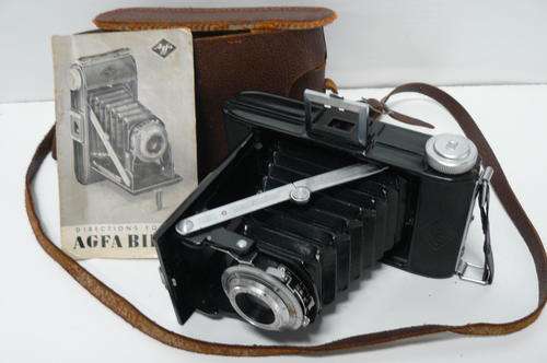 ORIGINAL AGFA BILLY 1 CAMERA IN ORIGINAL LEATHER CASE AND DIRECTIONS!!!@@@!!!