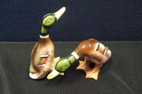 CERAMIC DUCKS PAIR