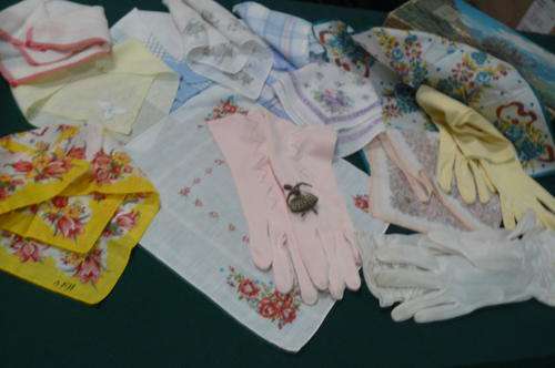 VINTAGE BOX WITH GLOVES , HANKIES AND A BROOCH