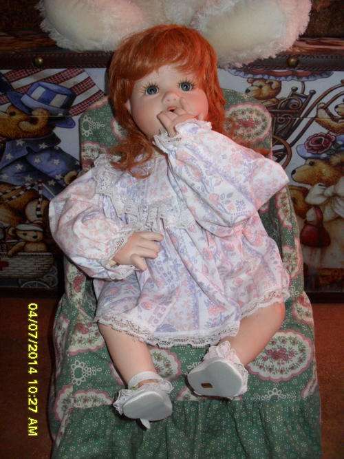 UNIQUE LOCALLY ALL HAND MADE BEAUTIFUL sucking finger PORCELAIN DOLL