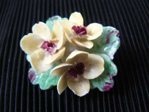 PORCELAIN FLOWER BROOCH