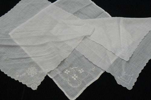 OOOOH SO FINE COTTON EMBROIDERED VINTAGE HANKIES