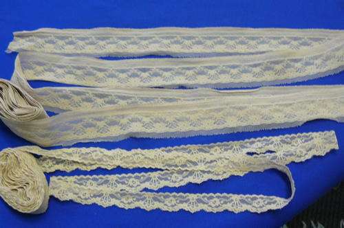 2 LENGTH OF VINTAGE EDGING