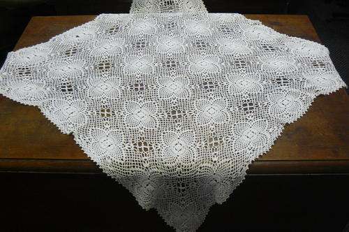 COTTON HAND CROCHETED TABLE CLOTH