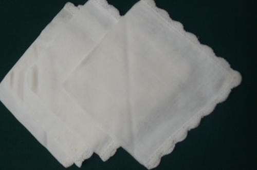 VINTAGE HANKIES FINE WITH COTTON HAND CROCHETED EDGE