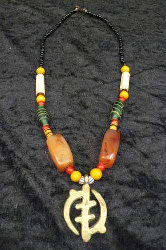 NECKLACE WITH PENDANT BRONZE, CEDI BEADS AND BONE AND STONE RARE