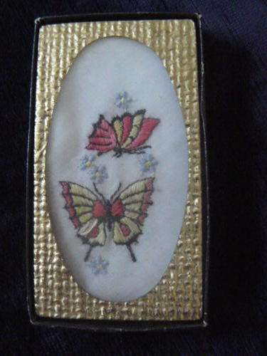 EMBROIDERED COTTON VINTAGE HANKIE BOXED
