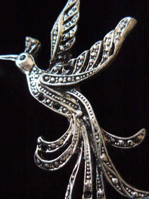 BIRD BROOCH - PRETTY