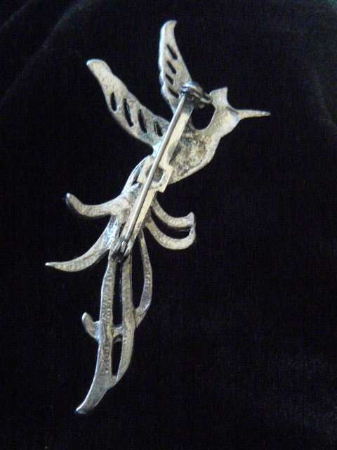 BIRD BROOCH - PRETTY