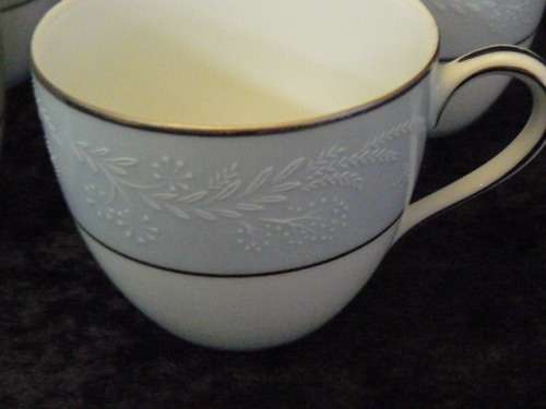 NORITAKE EXPRESSO CUPS ANS SAUCER X 6 LAUREATE