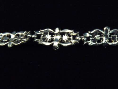 BRACELET VERY PRETTY AND BLING