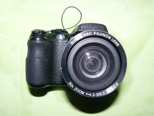 FUJIFILM FINEPIX S4000